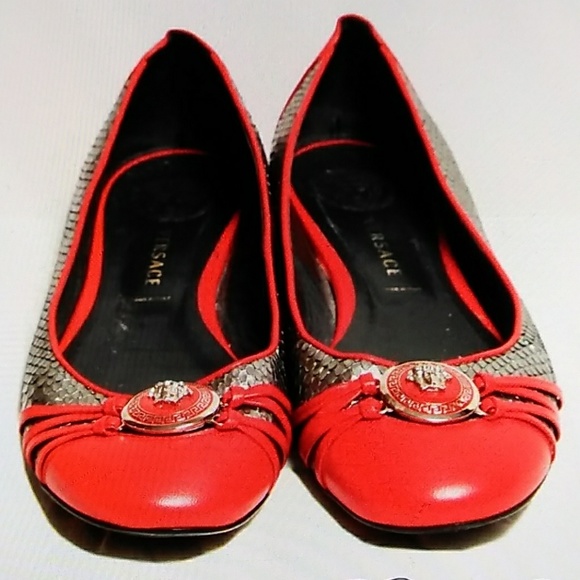 Versace Shoes - 💥$ale! Versace Leather / Snake Flats